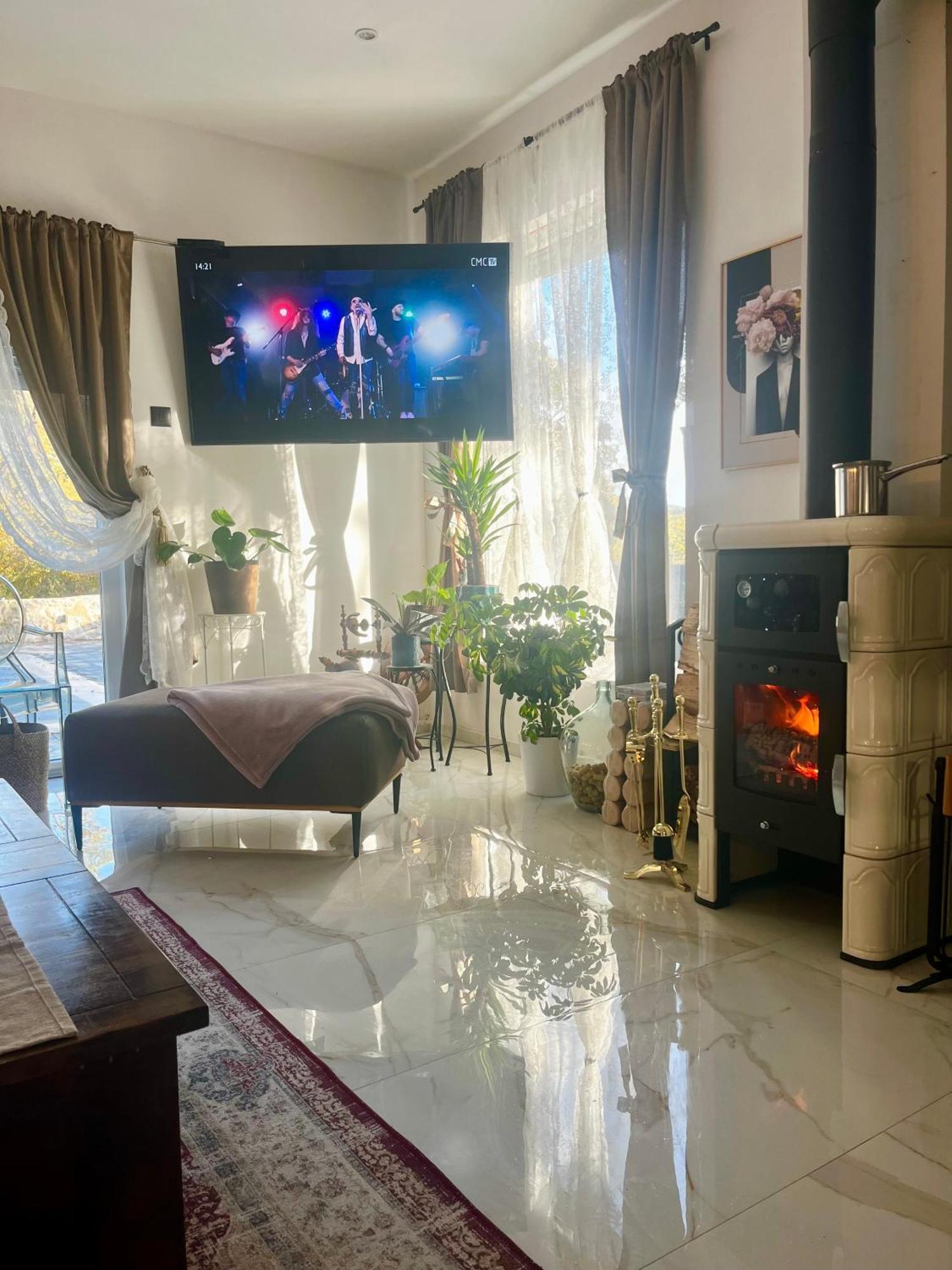 Luxury Villa Andrea Vrzika In Forest Near The Sea Zagvozd Εξωτερικό φωτογραφία