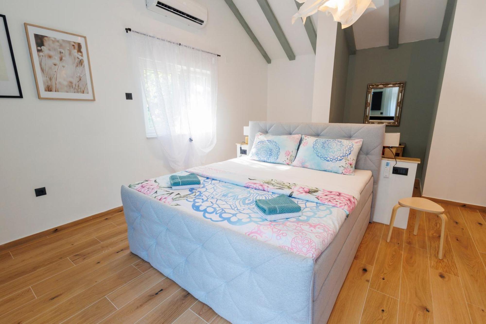 Luxury Villa Andrea Vrzika In Forest Near The Sea Zagvozd Εξωτερικό φωτογραφία